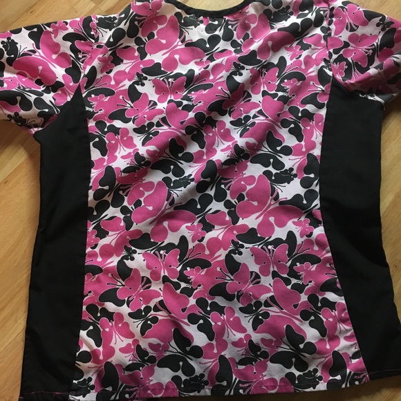 Scrubs - Picture 2 of 4